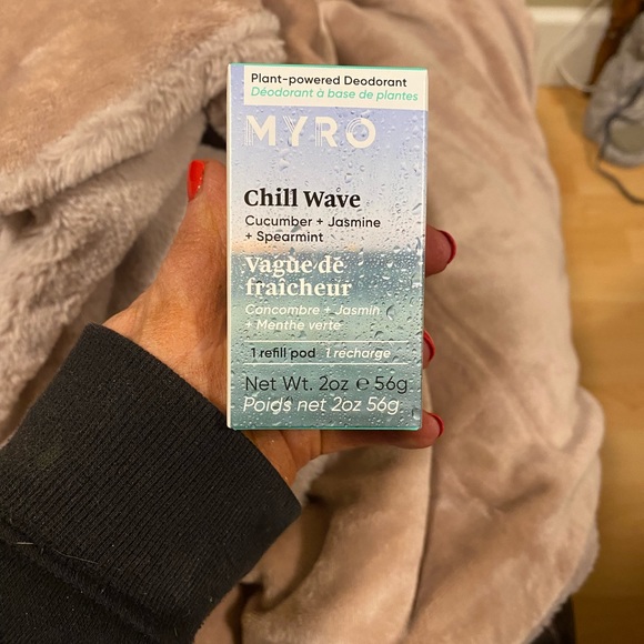 Brand new Myro Plant Powered Deodorant with case and 2 refills. Never been used. - Picture 5 of 7